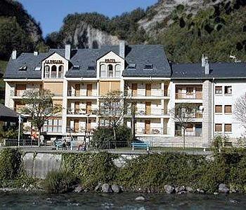 La Hotel